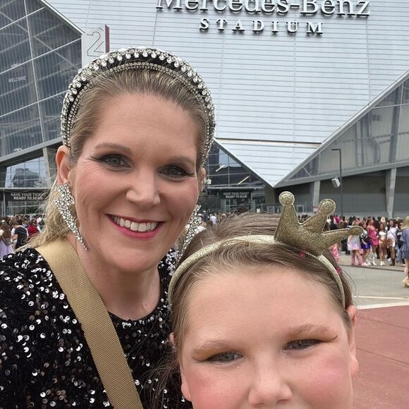 Hi! Meet the Posher Southerntallg - Picture 4 of 16